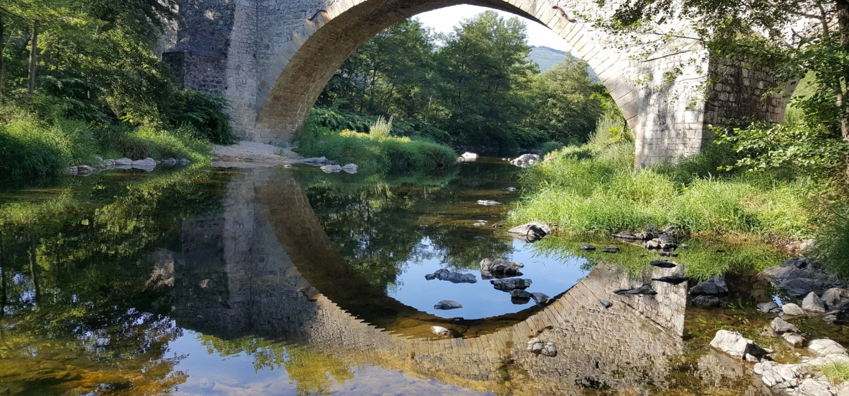 CAMPING LES BERGES DU DOUX