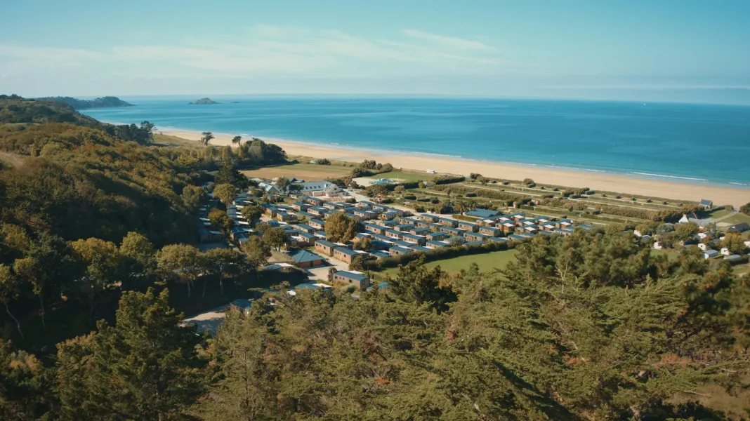 CAMPING YELLOH! VILLAGE SAINT PABU PLAGE