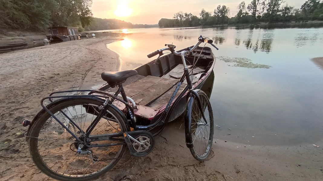 CAMPING AU BORD DE LOIRE