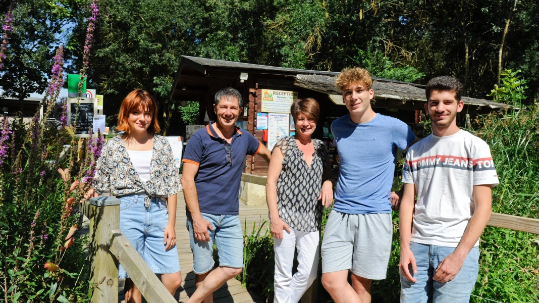 CAMPING AU BORD DE LOIRE